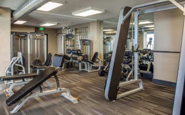 Global Luxury Suites at Whetstone Way