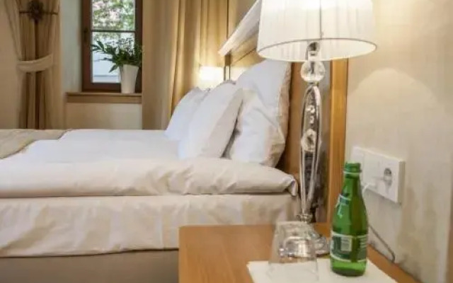 Hotel Alhambra