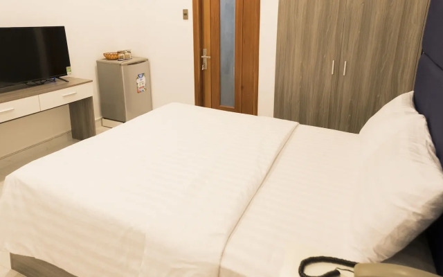White Diamond Hotel