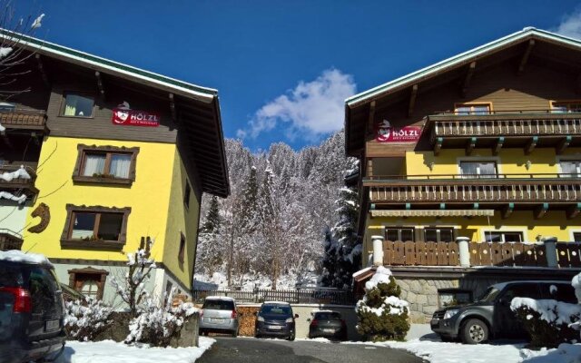 Hölzl Bed & Breakfast