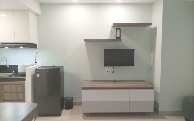 Relaxing Studio At 5Th Floor Altuz Seturan Yogyakarta Apartment