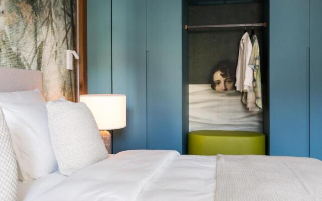 ANTON . Luxury stay