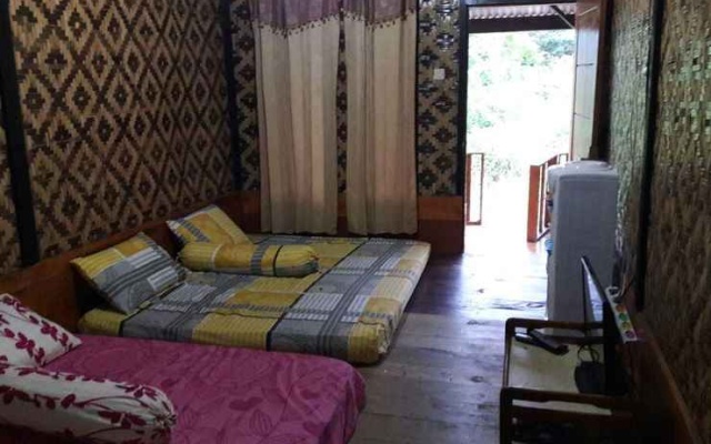 Sawarna Bimbim Seaview Homestay – Guest Rooms – Cisolok