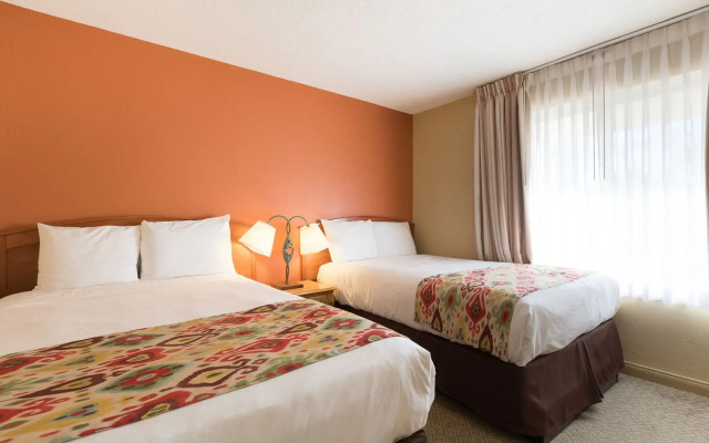Sandpiper Lodge