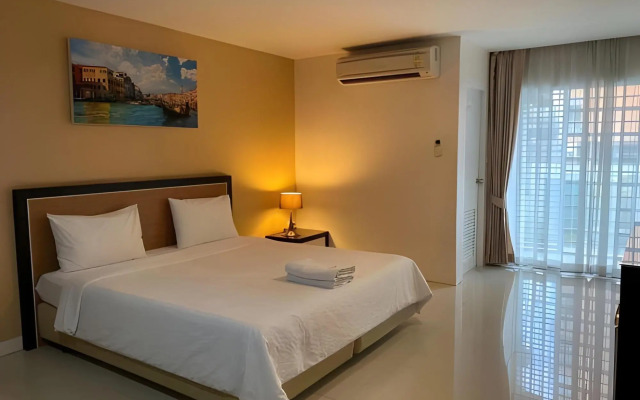 Similan Mansion