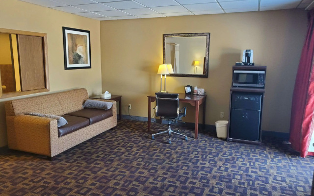 Rodeway Inn McPherson East