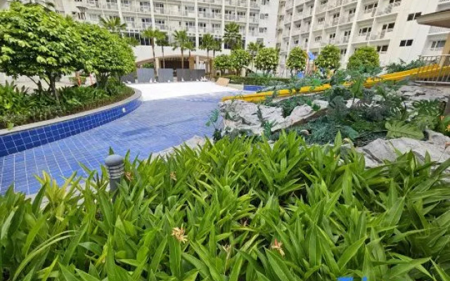 Shore Residences MOA staycation