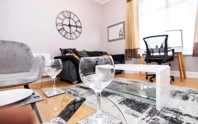 1BR Summit Holburn - Cosy Flat With Ultrafast Wifi