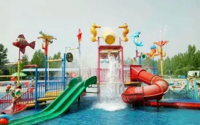 Longwan Hot Spring Hotel