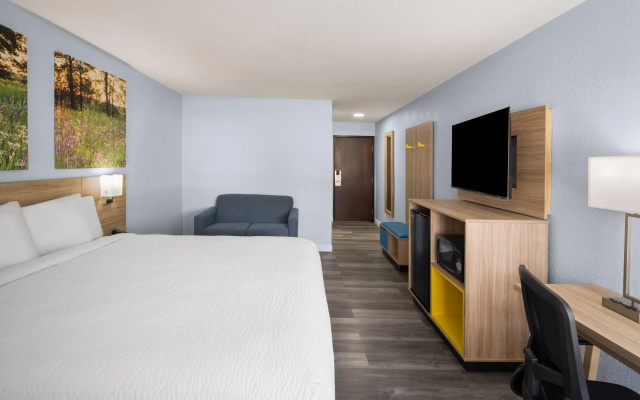 Days Inn by Wyndham Dodge City