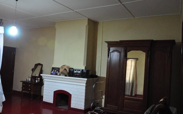 High Grove Bungalow