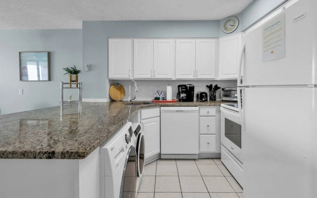 Palms Resort 501