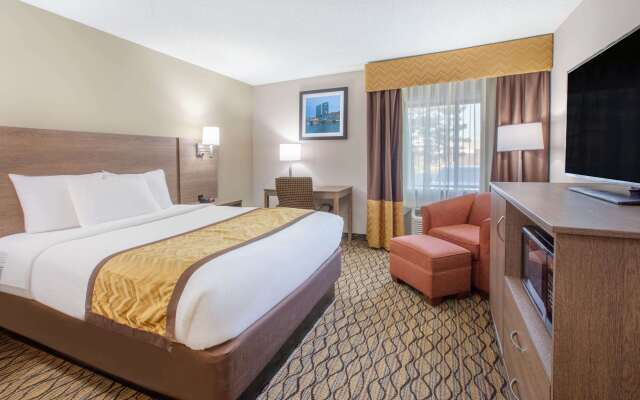 Baymont by Wyndham Grand Rapids Airport