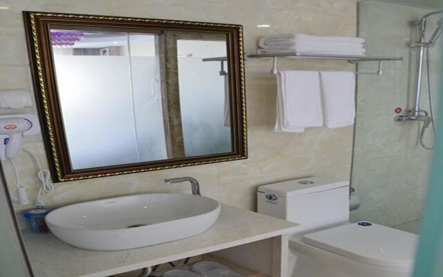 Yinhao Hotel (Yinchuan South Gate Plaza)