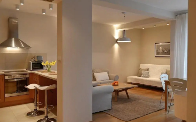 Angel Plaza Apartments