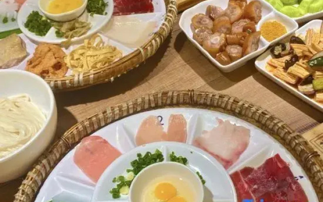 Kunming Guangfu Road Haile World Atour Hotel