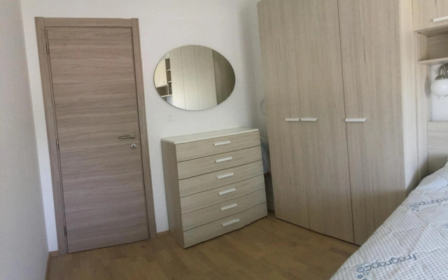 Holly apartman