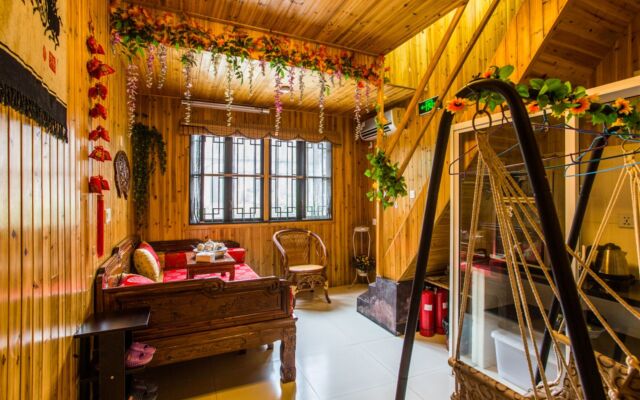 Wuzhen Helan Bridge Inn