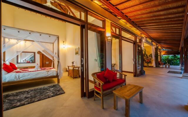 Infinity Jungle View Aashaya Villa Ubud