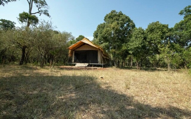 Lorian Safari Camp