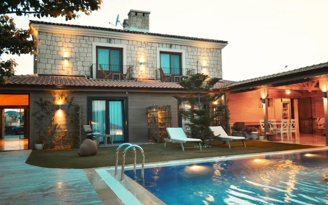 Fehmi Bey Alacati Butik  - Special Class