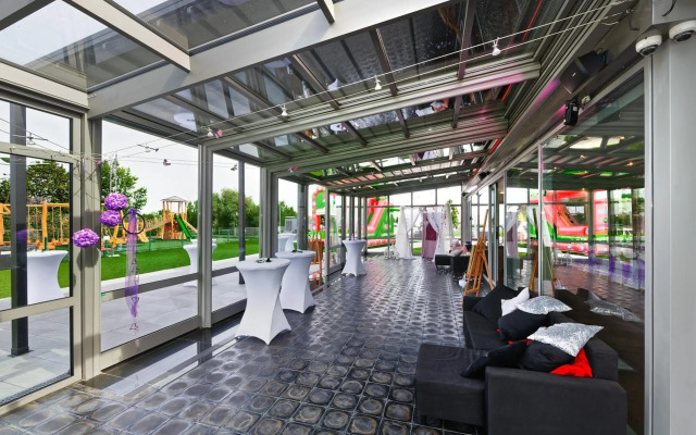 Hotel Aura Design & Garden Pool
