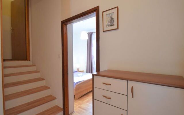 House Ante Brodarica