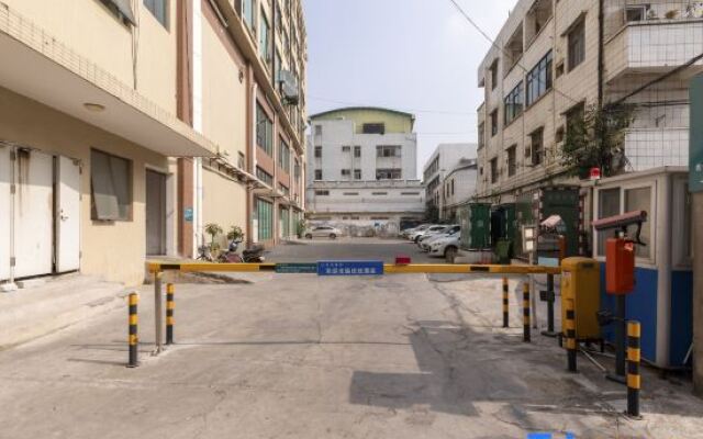 Yoyo Hotel (Zhongshan Bus Terminal)