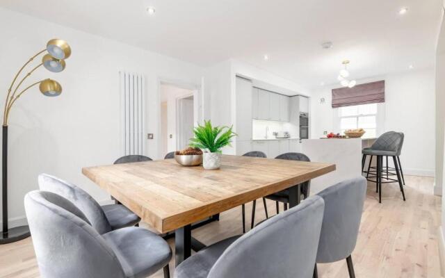 Captivating 4-bed House in Killin