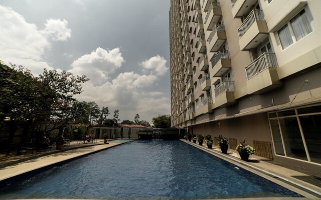 Homey and Tranquil 2BR Apartment at Galeri Ciumbuleuit 2