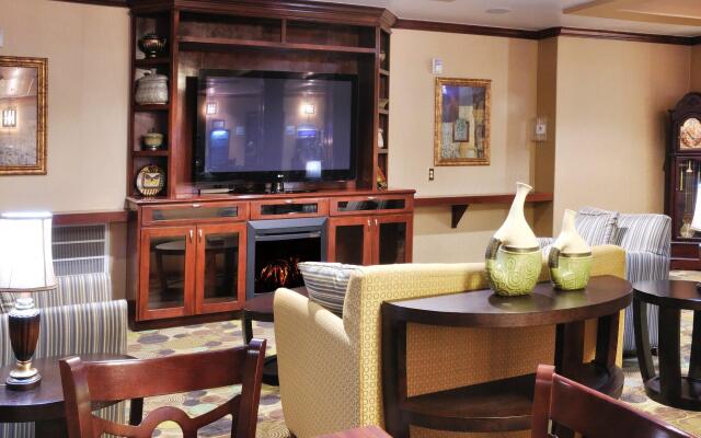 Holiday Inn Express Hotel & Suites Sealy by IHG