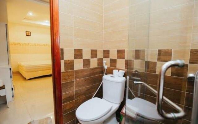 Vietnam Hotel Dalat