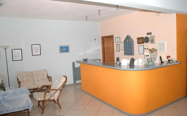 Agnanti Hotel