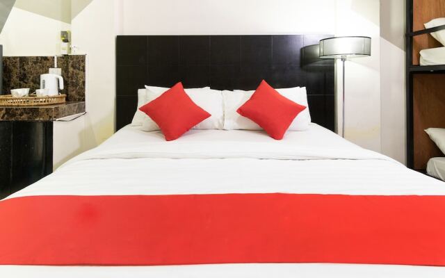 870 Hostel