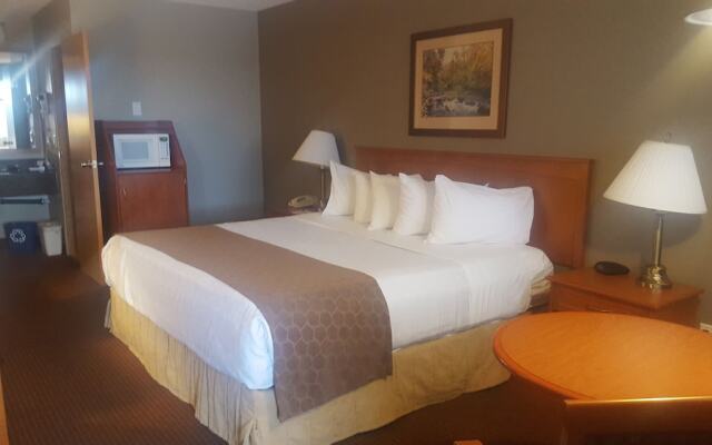 SureStay Plus Hotel By Best Western Salmon Arm