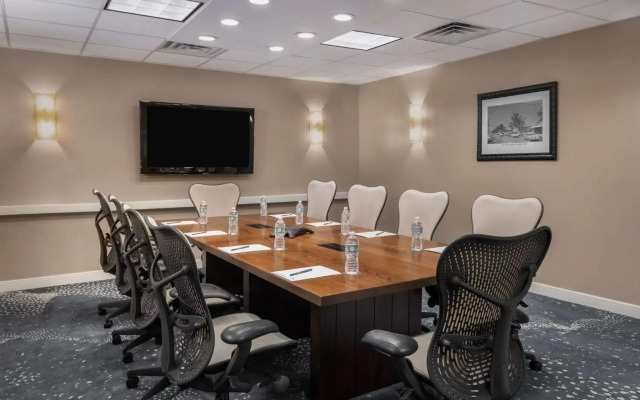 DoubleTree Suites by Hilton Naples