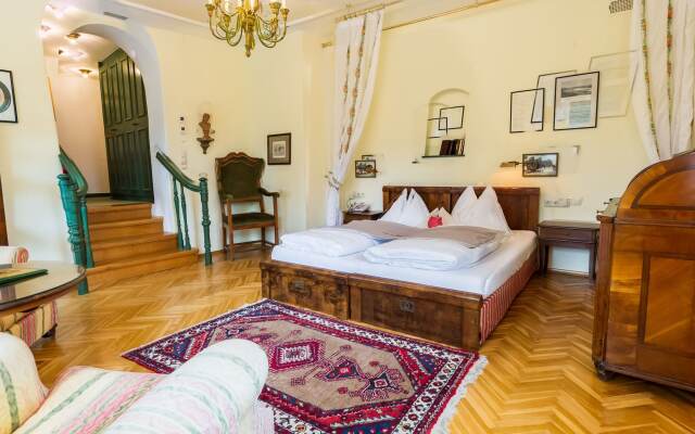 Hotel Schloss Leonstain