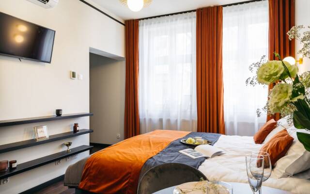 Estery12 - LoftAffair Collection