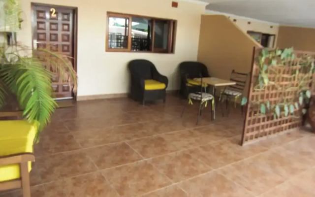 Shamba Lodge