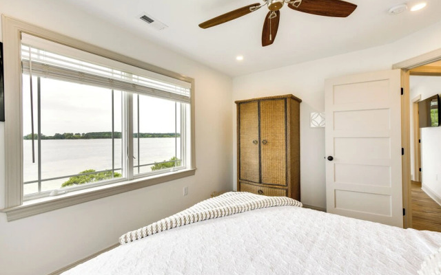 Waterfront Maryland Vacation Home: Private Beach!