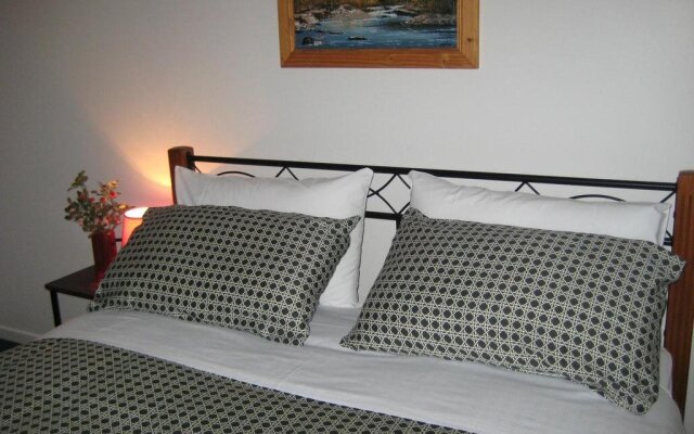 Riverdell Park Accommodation Bed & Breakfast Chinchilla