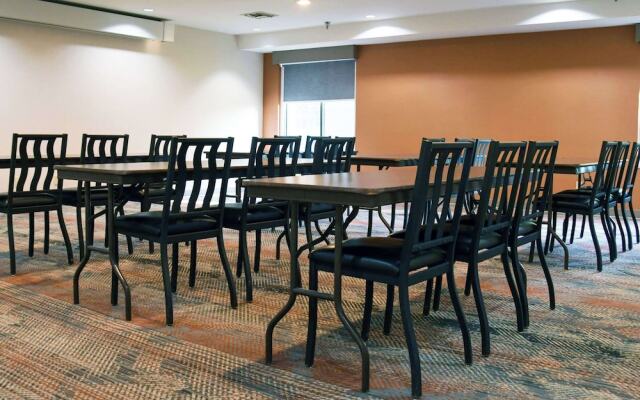 Holiday Inn Express Germantown Nw Milwaukee