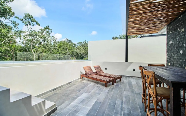 Modern Private Villa With Pools Terraces Sundeck