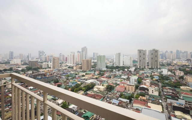 Althea Luxury Retreat Mall of Asia Sunset
