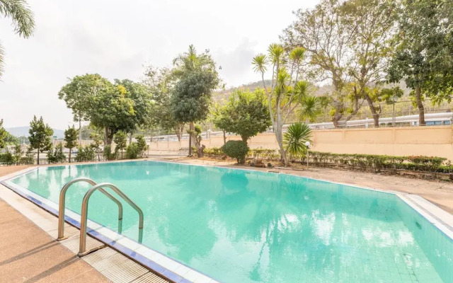 OYO 555 Chateau Vista