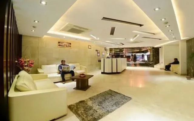 Treebo Maniram Palace