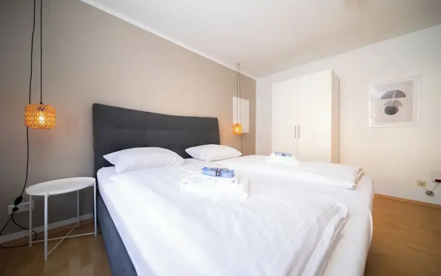 Favorite Stays - Neuss Furth