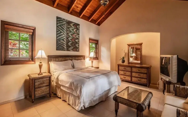 Sunny Vacation Villa 52