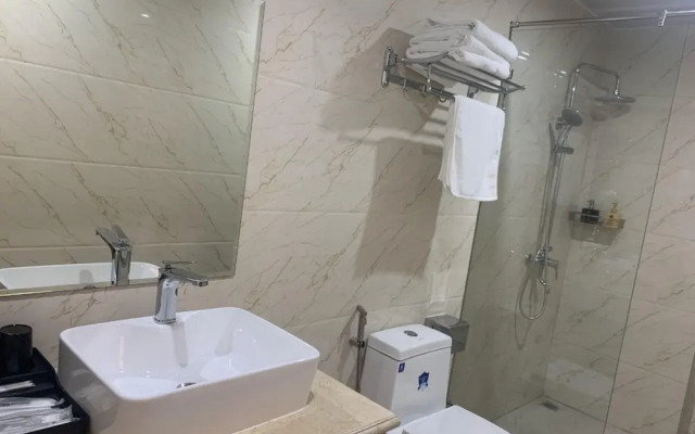 ViNH KHANG HA LONG HOTEL