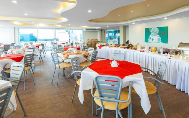 Solis Praia Hotel
